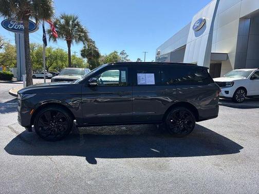 Metallic 2025 Lincoln Navigator Black Label