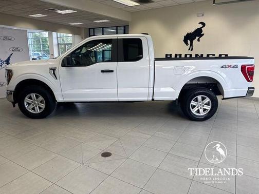 Oxford White 2023 Ford F-150 XLT