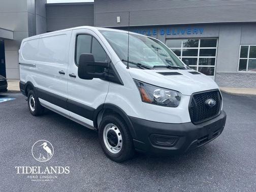 2025 Ford Transit-150 