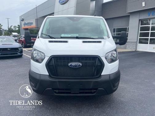 2025 Ford Transit-150 