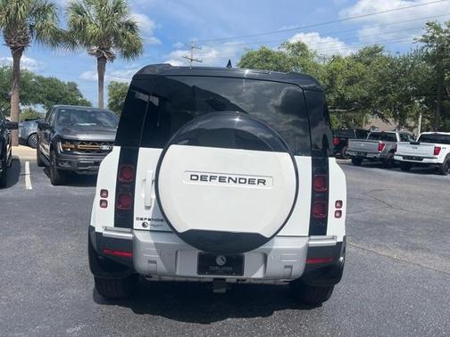 2024 Land Rover Defender P300 S