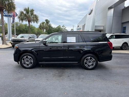 Black Metallic 2025 Ford Expedition Active