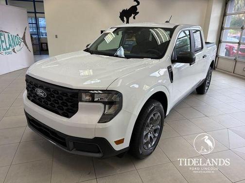 Oxford White 2025 Ford Maverick XLT