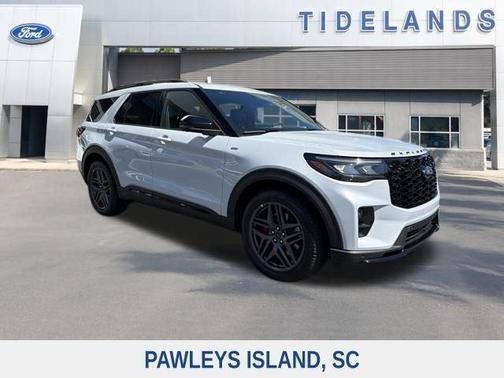 Space White Metallic 2026 Ford Explorer ST-Line