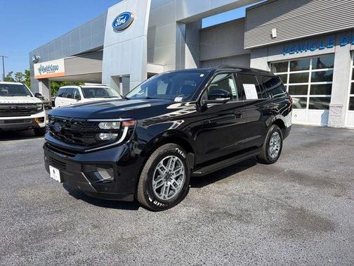 Agate Black Metallic 2025 Ford Expedition Active