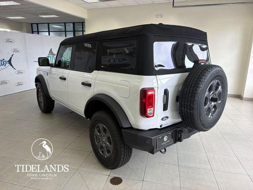 Oxford White 2026 Ford Bronco Big Bend