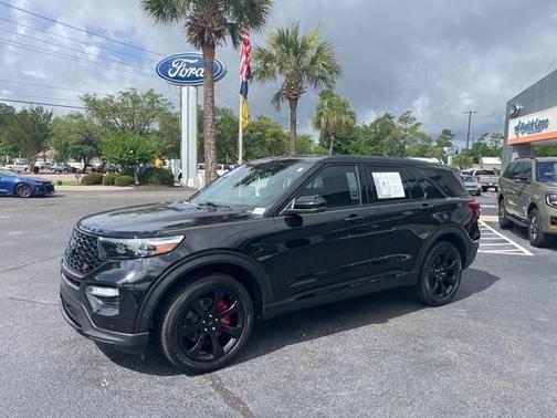 2022 Ford Explorer ST