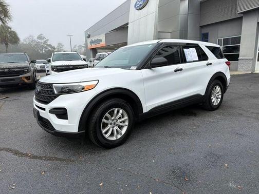 2021 Ford Explorer Base