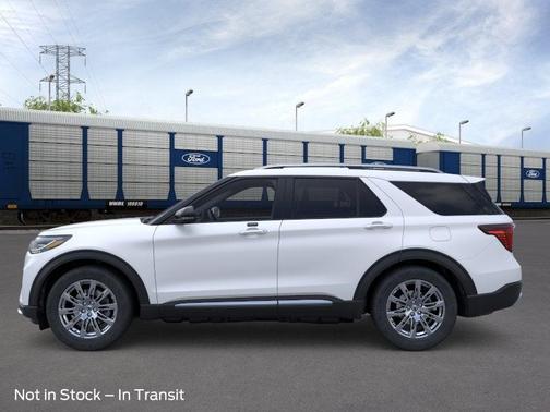 Star White 2026 Ford Explorer Platinum