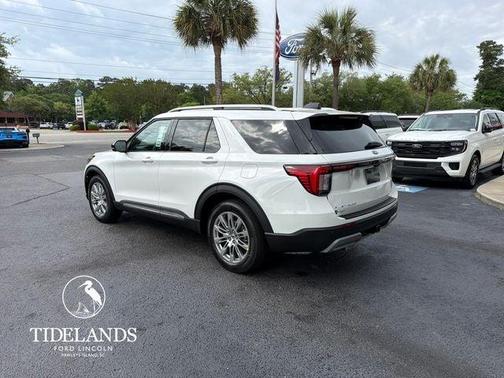 Star White 2026 Ford Explorer Platinum