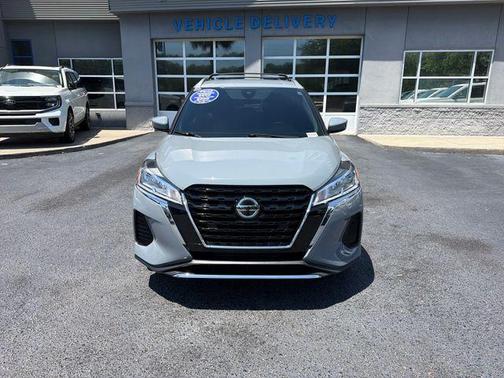 Boulder Gray 2021 Nissan Kicks SV