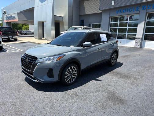 Boulder Gray 2021 Nissan Kicks SV
