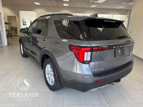 Carbonized Gray Metallic 2026 Ford Explorer Active