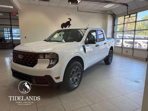 Oxford White 2026 Ford Maverick XLT