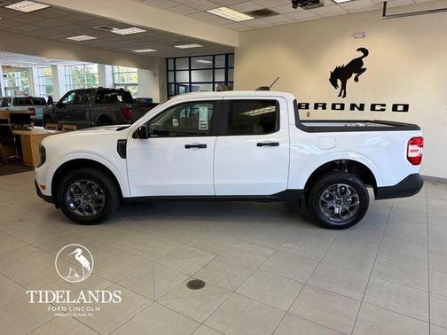 Oxford White 2026 Ford Maverick XLT