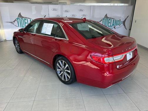 Red Carpet 2020 Lincoln Continental Standard