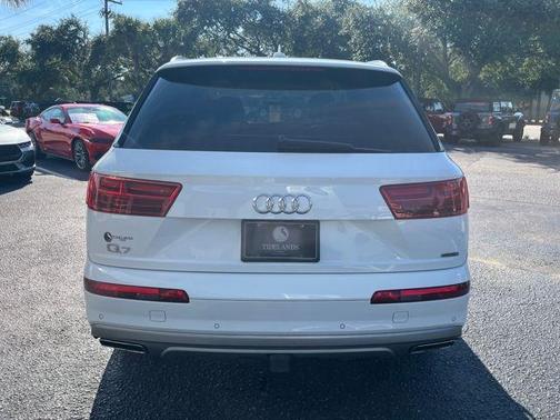 2019 Audi Q7 55 Prestige
