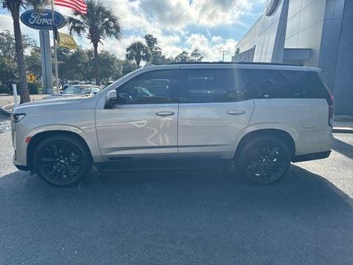 2023 Cadillac Escalade Sport