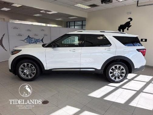 Star White 2026 Ford Explorer Platinum