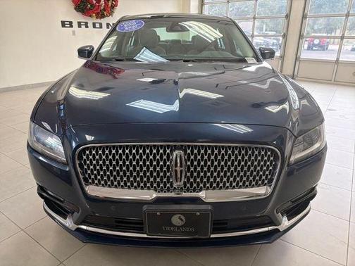 2017 Lincoln Continental Select