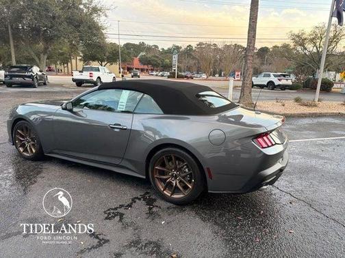 2026 Ford Mustang Premium