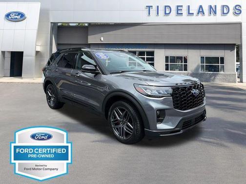 Gray Metallic 2025 Ford Explorer ST-Line