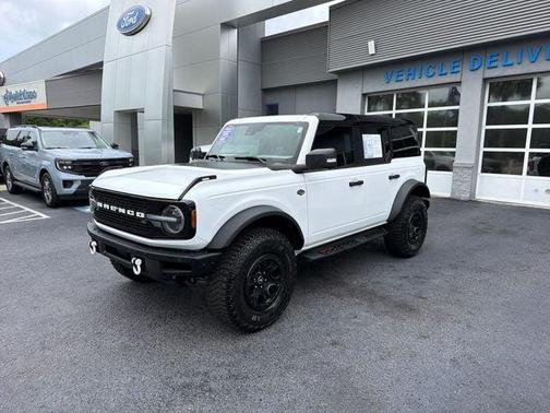 Oxford White 2024 Ford Bronco Wildtrak