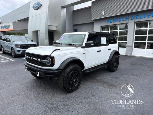 Oxford White 2024 Ford Bronco Wildtrak