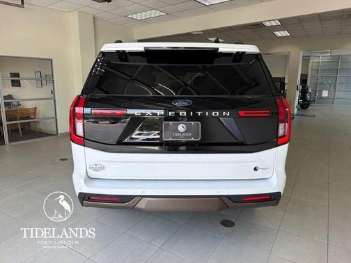 Star White 2026 Ford Expedition King Ranch