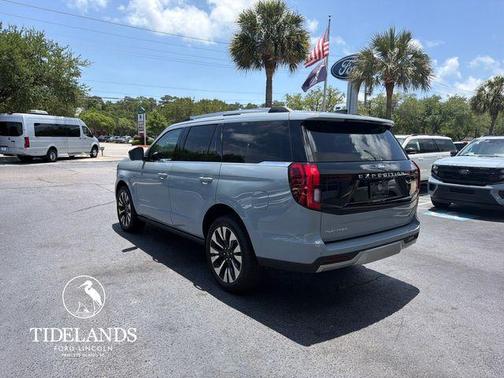 Glacier Gray Metallic 2026 Ford Expedition Platinum