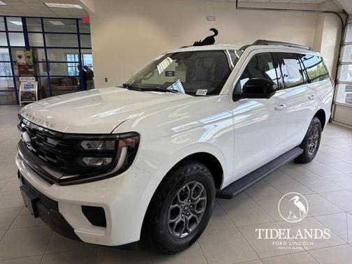 Oxford White 2025 Ford Expedition Active