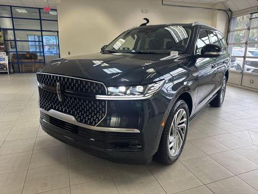 Flight Blue 2025 Lincoln Navigator Reserve