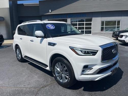 2024 INFINITI QX80 Luxe