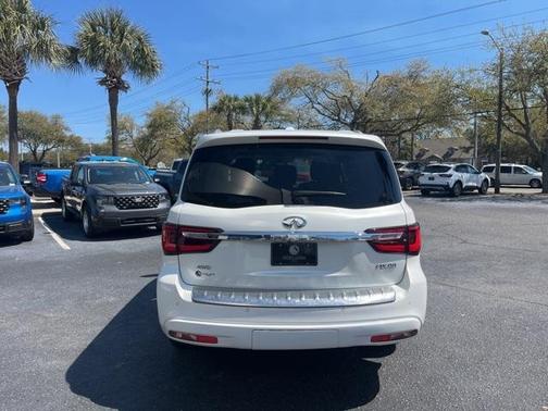 2024 INFINITI QX80 Luxe
