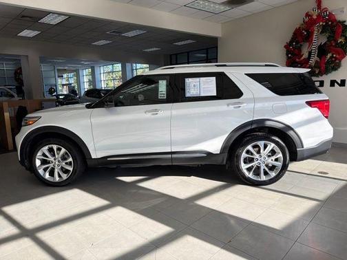 2022 Ford Explorer Platinum