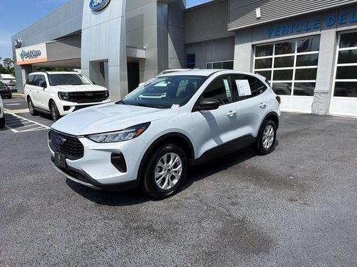 Space Silver 2025 Ford Escape Active