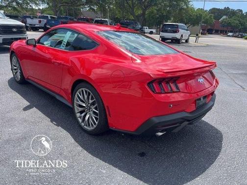 2025 Ford Mustang Premium