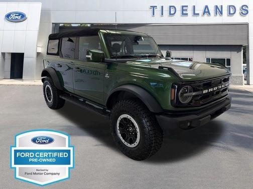 Eruption Green Metallic 2023 Ford Bronco Outer Banks