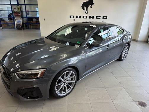 Daytona Gray Pearl Effect 2025 Audi A5 Sportback 45 S line quattro Premium