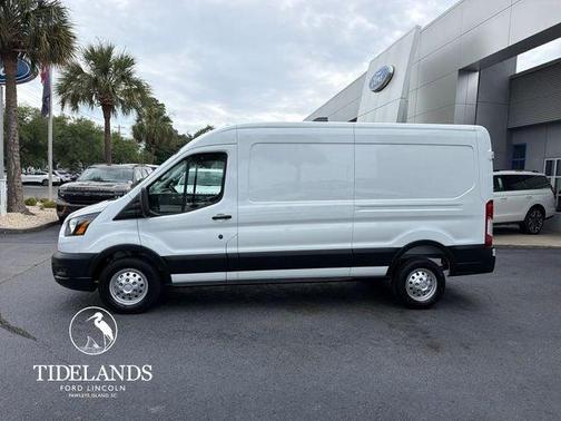 Oxford White 2026 Ford Transit-250 148 WB Medium Roof Cargo