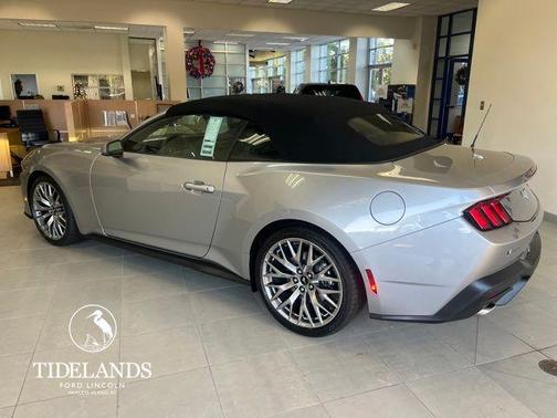 2026 Ford Mustang Premium