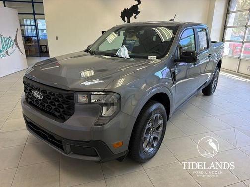 Carbonized Gray Metallic 2025 Ford Maverick XLT