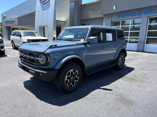 Azure Gray Metallic 2025 Ford Bronco Outer Banks