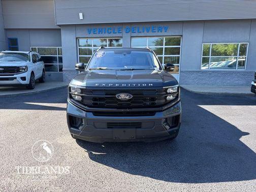 Blue Metallic 2025 Ford Expedition Active