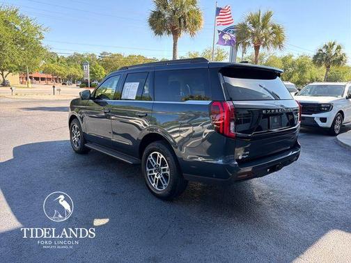 Blue Metallic 2025 Ford Expedition Active