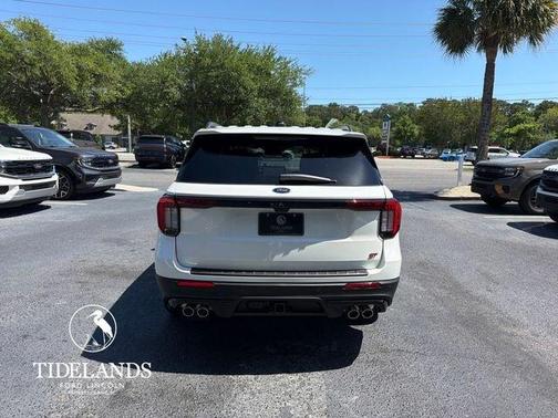 Star White 2026 Ford Explorer ST