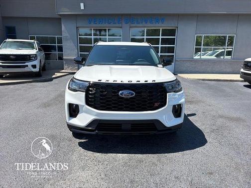 Star White 2026 Ford Explorer ST