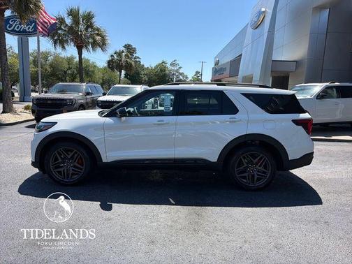Star White 2026 Ford Explorer ST