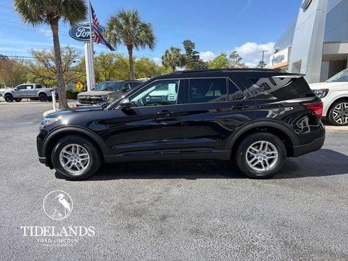 Agate Black Metallic 2026 Ford Explorer Active