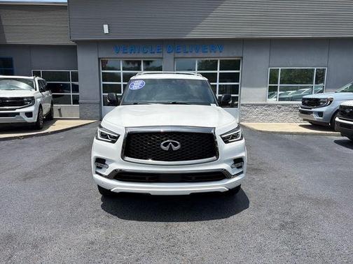 Moonstone White 2024 INFINITI QX80 SENSORY